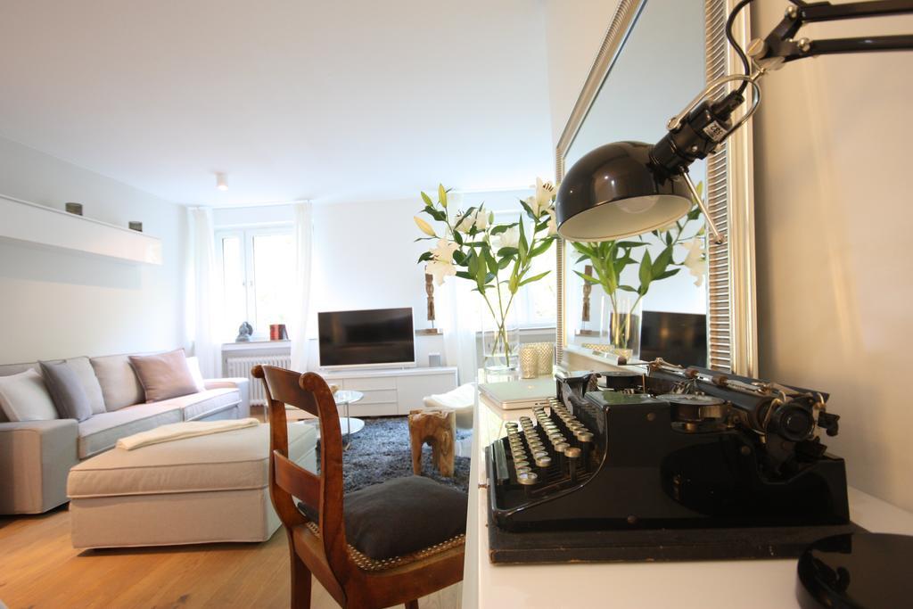 Dorya Am Ring Apartment Köln Phòng bức ảnh