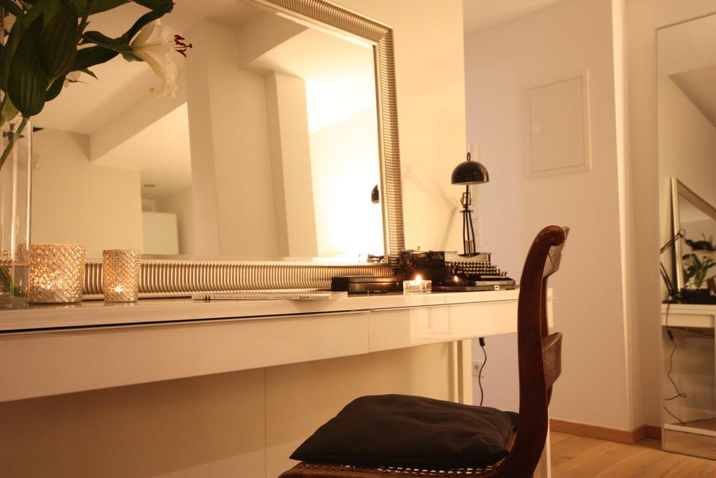Dorya Am Ring Apartment Köln Phòng bức ảnh